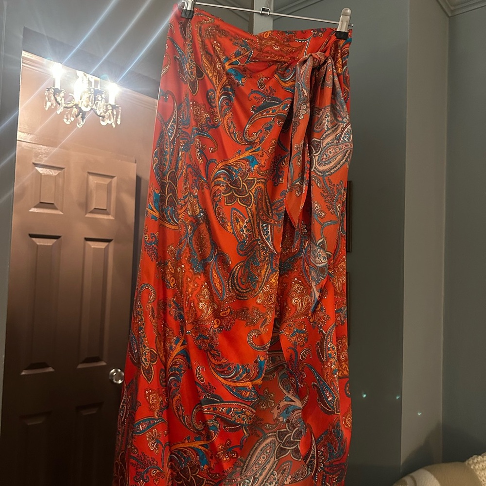 L'AGENCE Esa Sarong Skirt in Multi Red Paisley - Picture 3 of 4